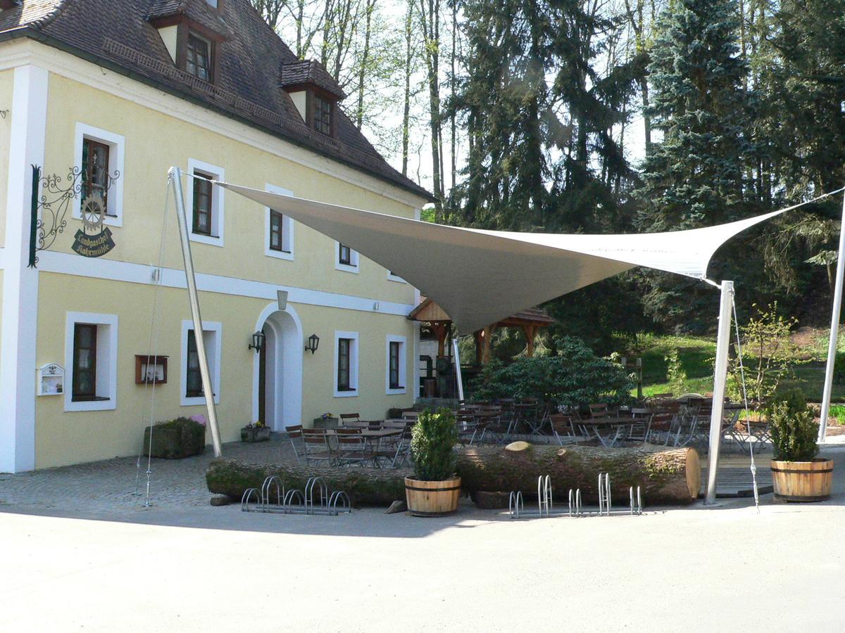 Landgasthof Kahrmühle Pressath Exterior foto