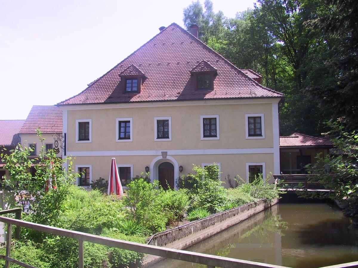 Landgasthof Kahrmühle Pressath Exterior foto